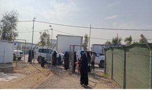 دخول العائلات إلى مركز الأمل